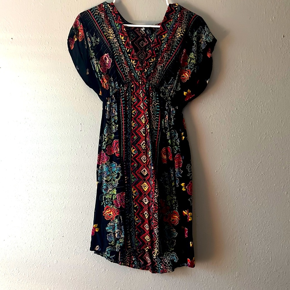 Angie mini dress with floral print!